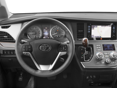 2017 Toyota Sienna XLE