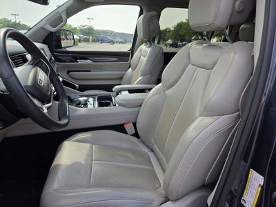 2023 Jeep Wagoneer L Base