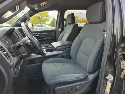 2020 RAM 1500 Big Horn Crew Cab 4x4 5'7" Box