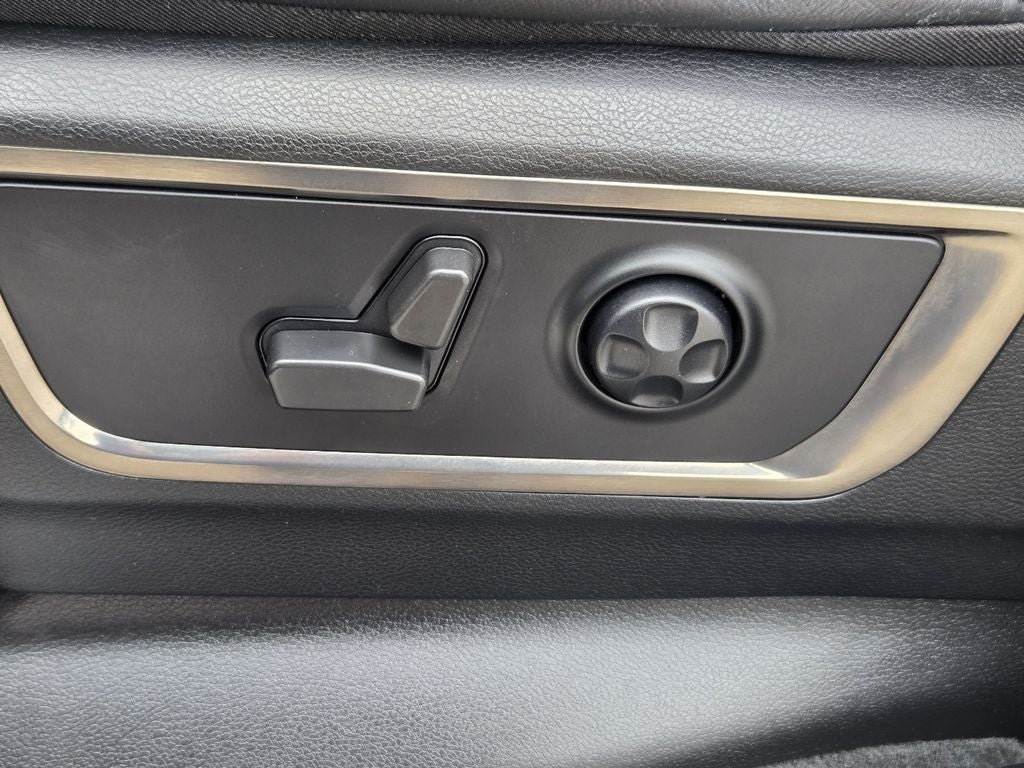 2021 RAM 1500 Limited Crew Cab 4x4 5'7" Box