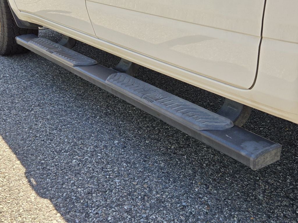 2023 RAM 1500 Laramie Crew Cab 4x4 5'7" Box