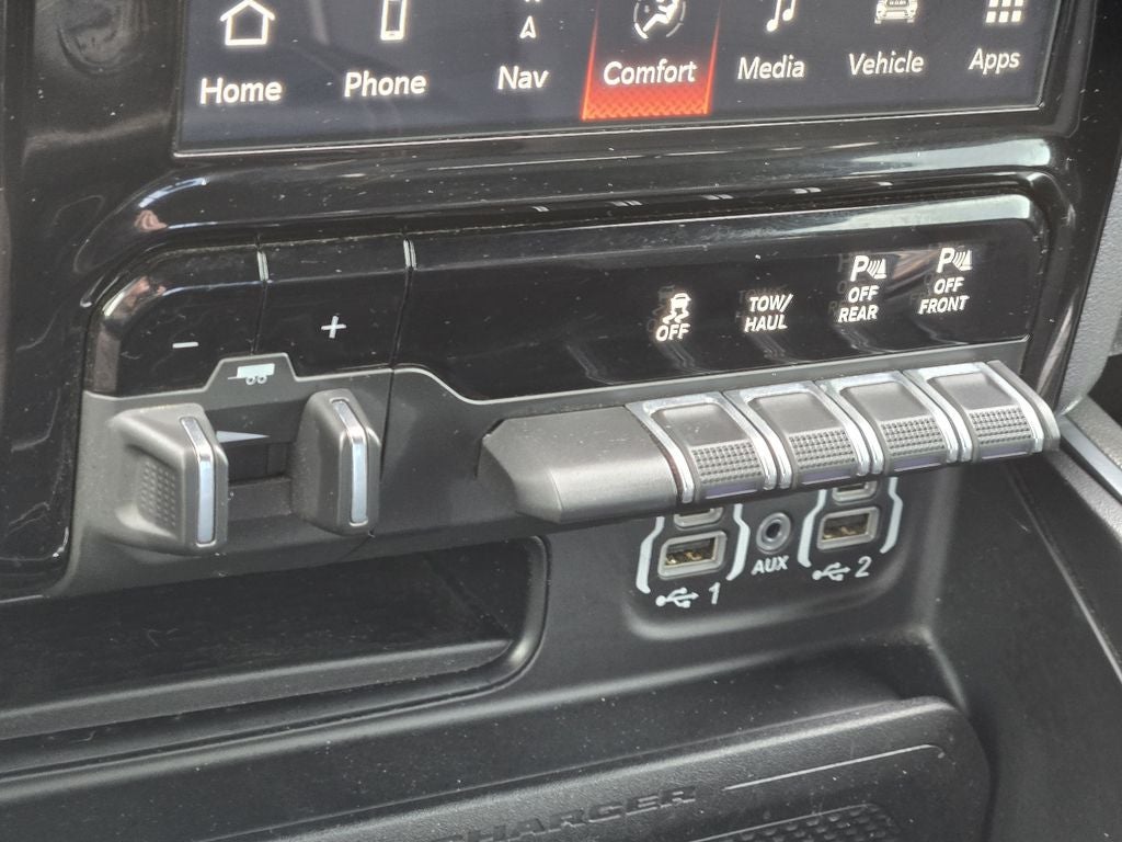 2024 RAM 1500 Laramie Crew Cab 4x4 5'7" Box