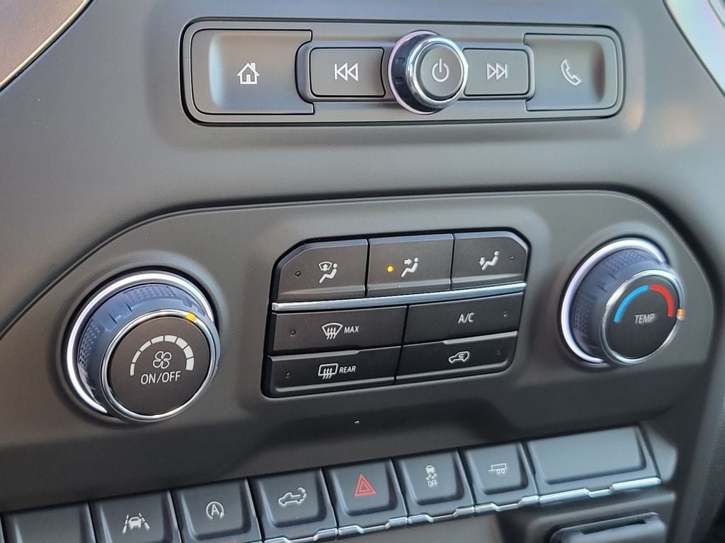 2024 Chevrolet Silverado 1500 Custom