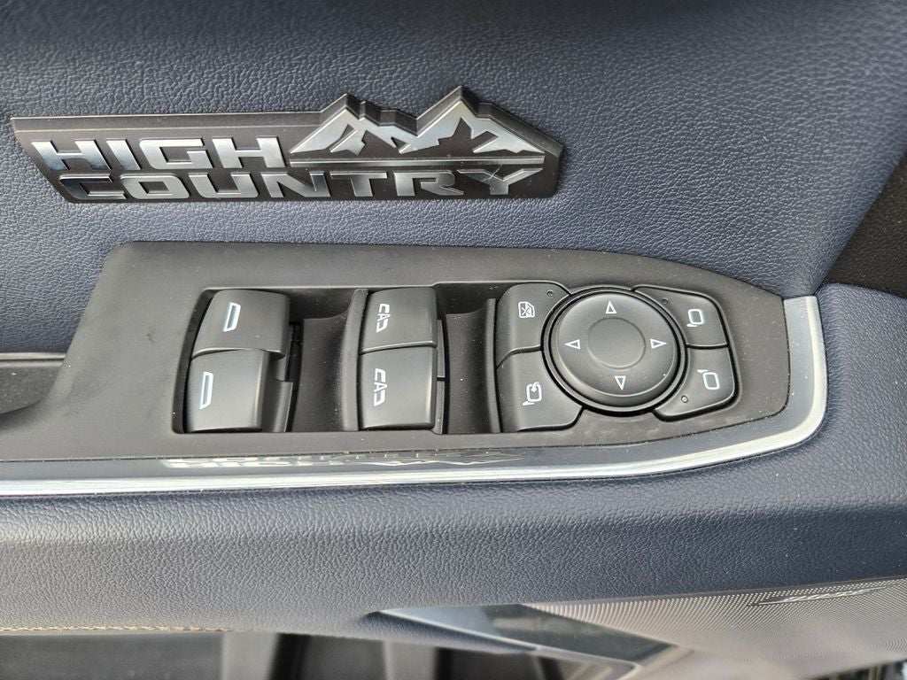 2022 Chevrolet Silverado 1500 High Country