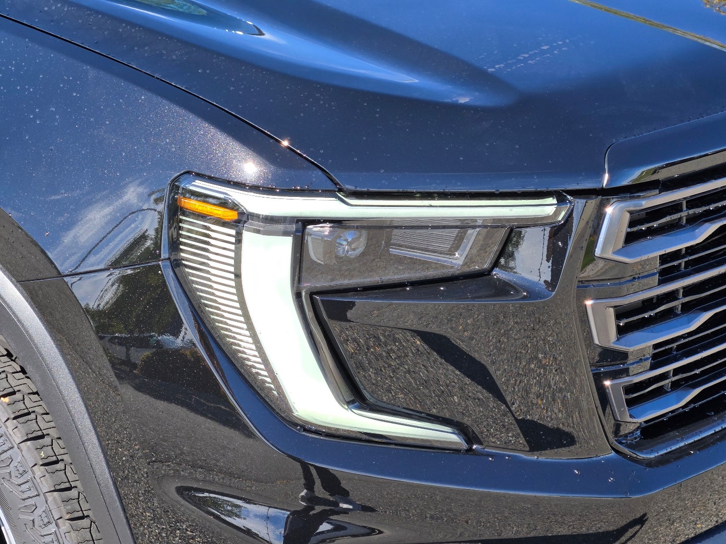 2027 GMC Acadia AT4