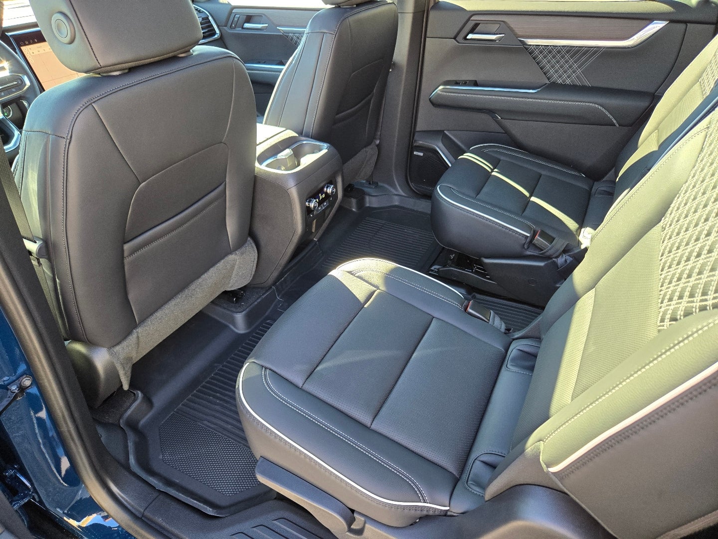 2027 GMC Acadia Denali