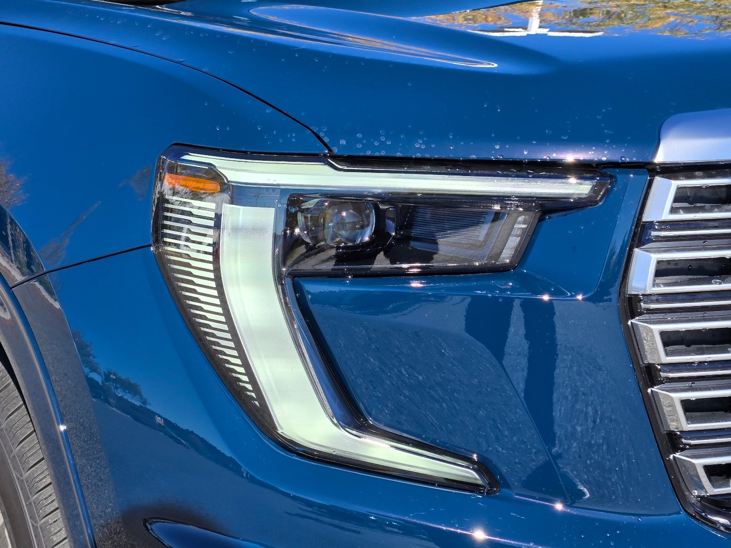 2027 GMC Acadia Denali