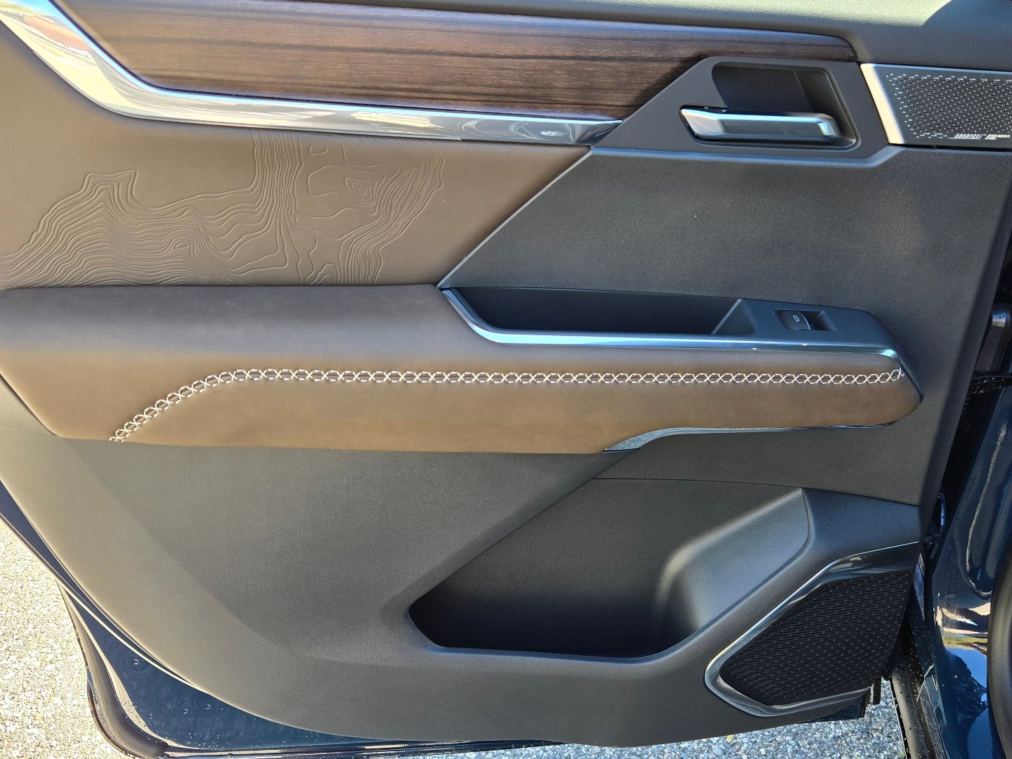 2027 GMC Acadia Denali Ultimate - Photo 38