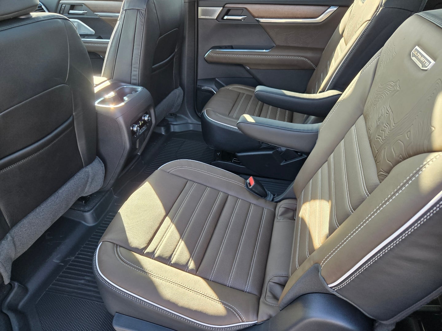 2027 GMC Acadia Denali Ultimate