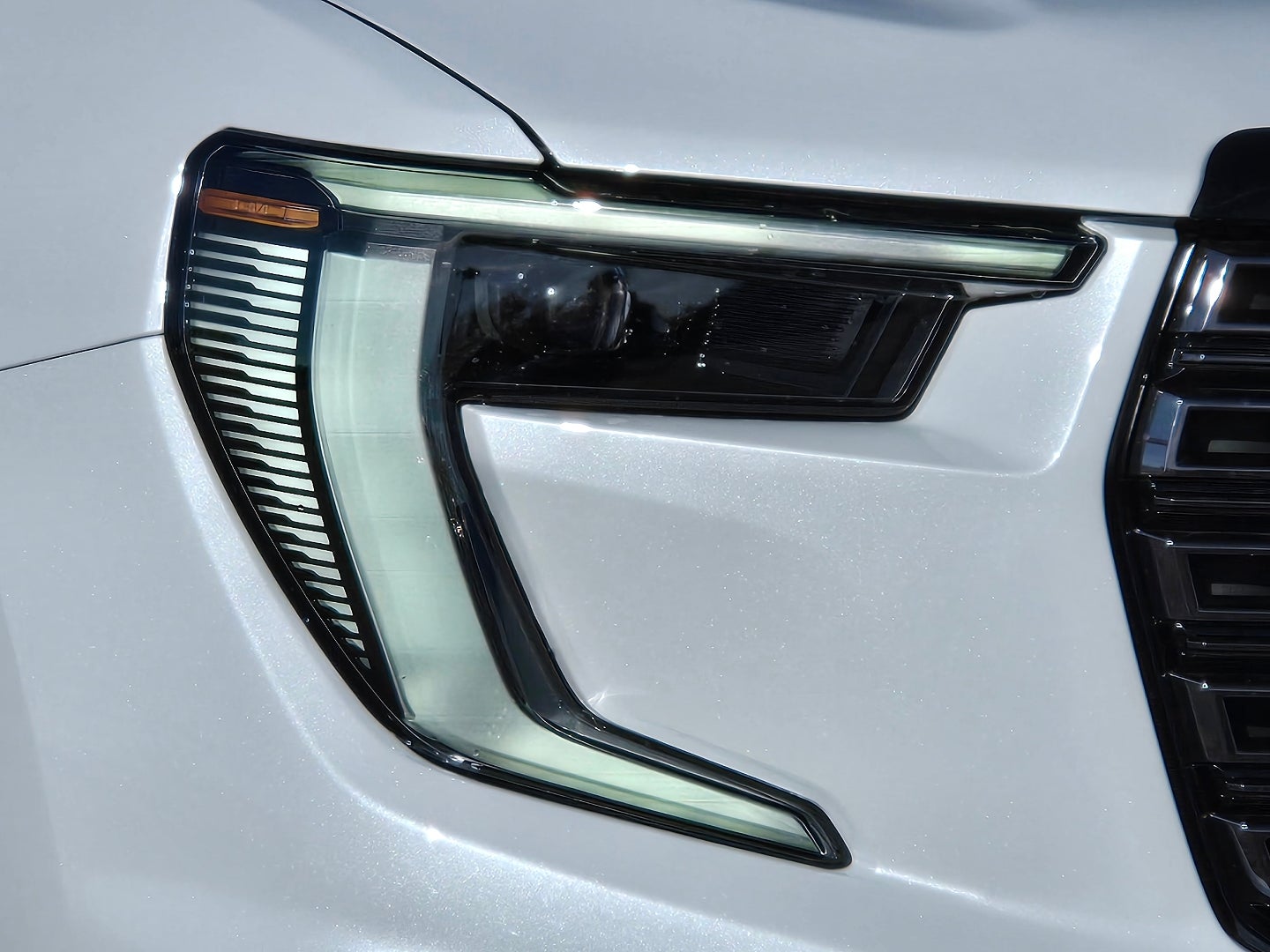 2027 GMC Acadia Denali Ultimate