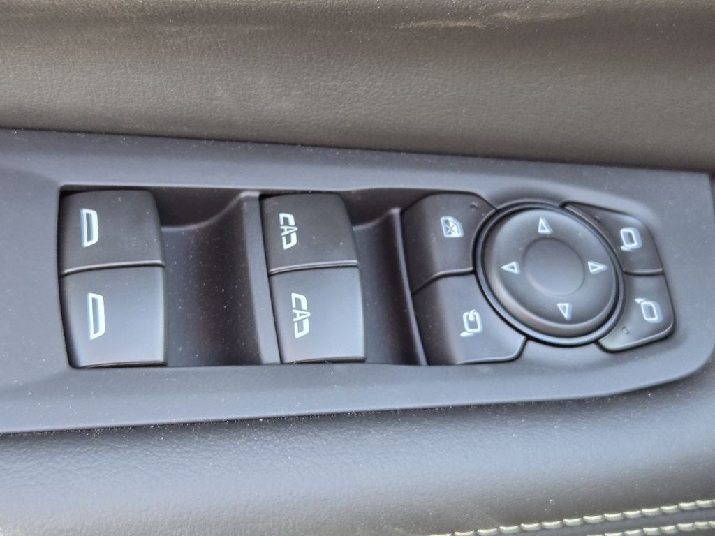 2025 GMC Yukon Elevation