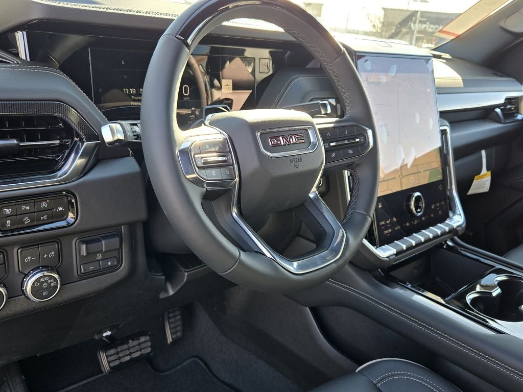 2025 GMC Yukon Elevation