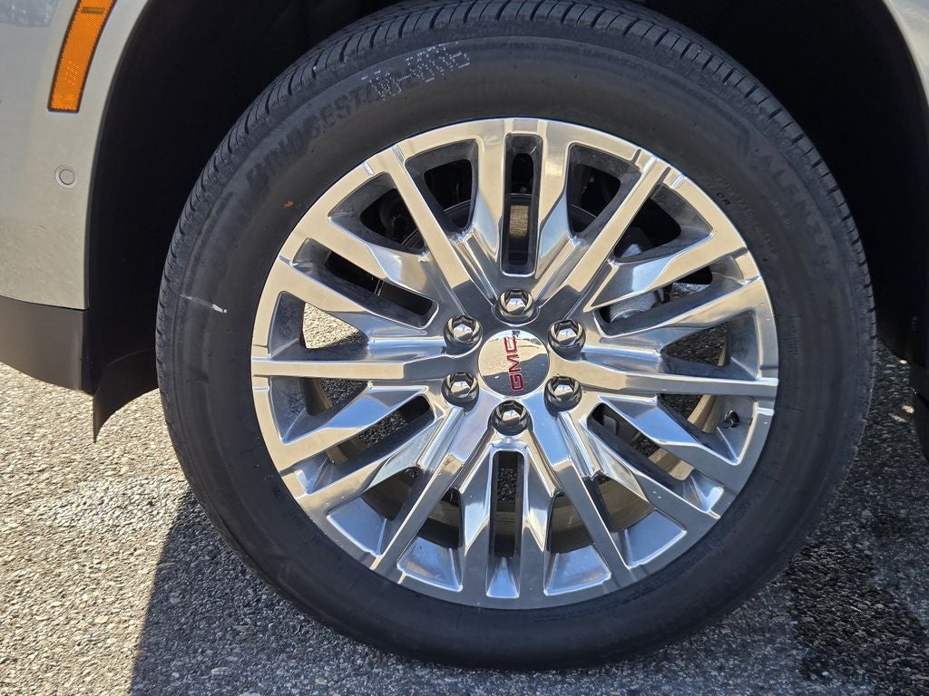 2025 GMC Yukon Elevation