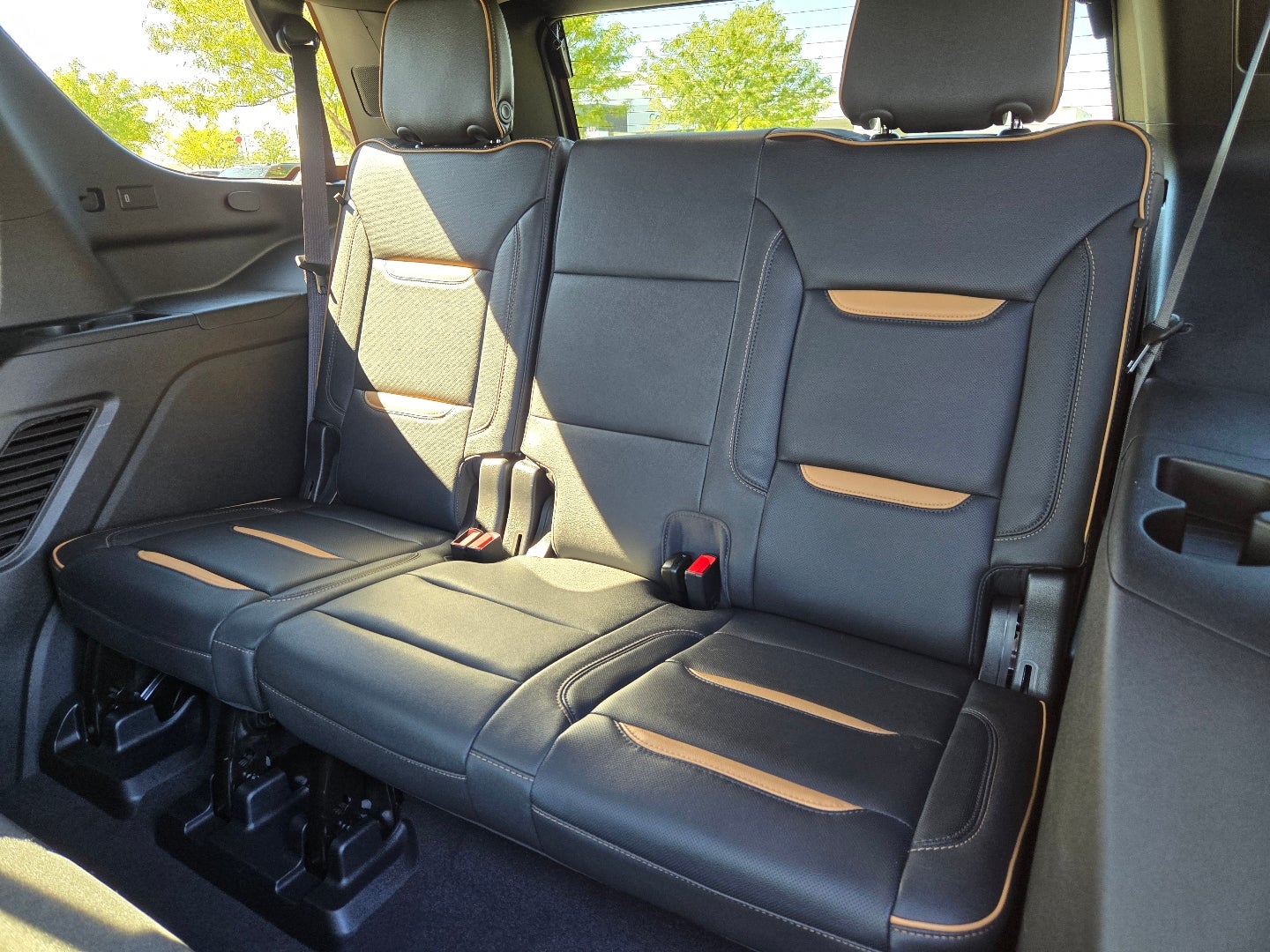 2022 GMC Yukon AT4