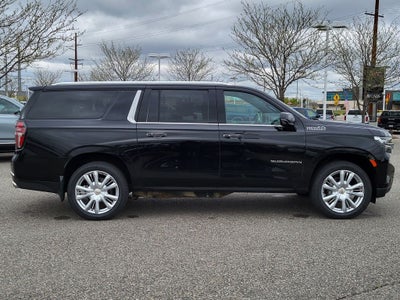 2022 Chevrolet Suburban High Country