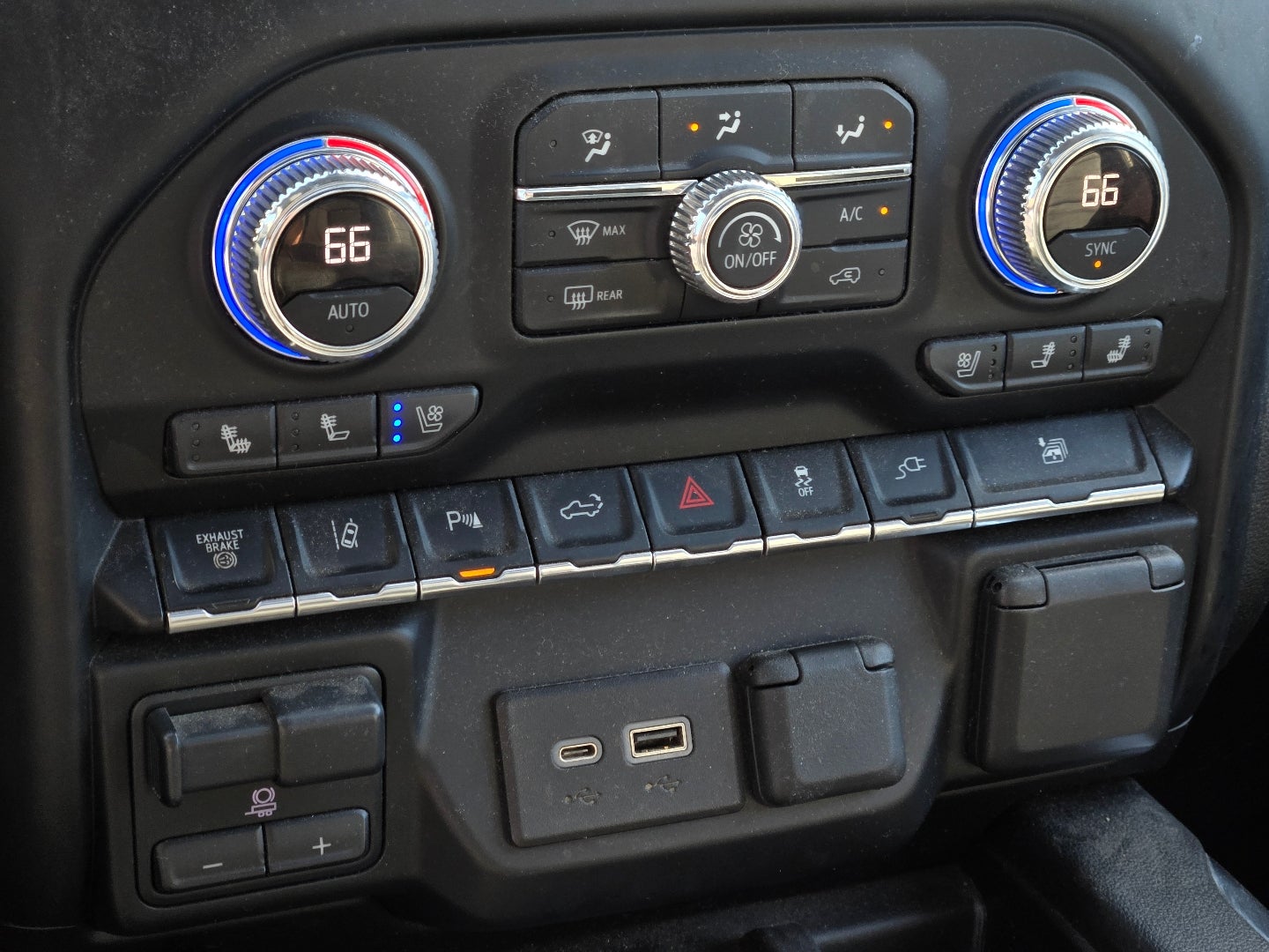 2021 GMC Sierra 3500 HD Denali