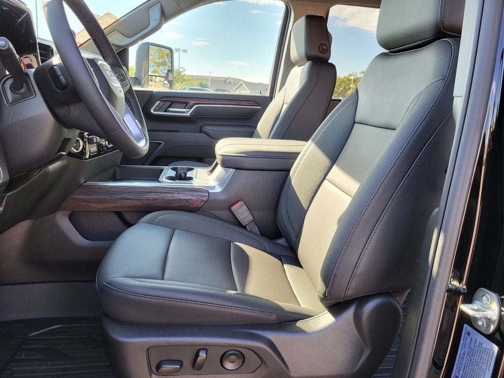 2025 GMC Sierra 2500 HD SLT