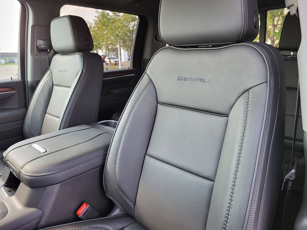 2025 GMC Sierra 2500 HD Denali