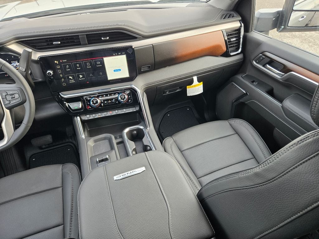 2025 GMC Sierra 2500 HD Denali