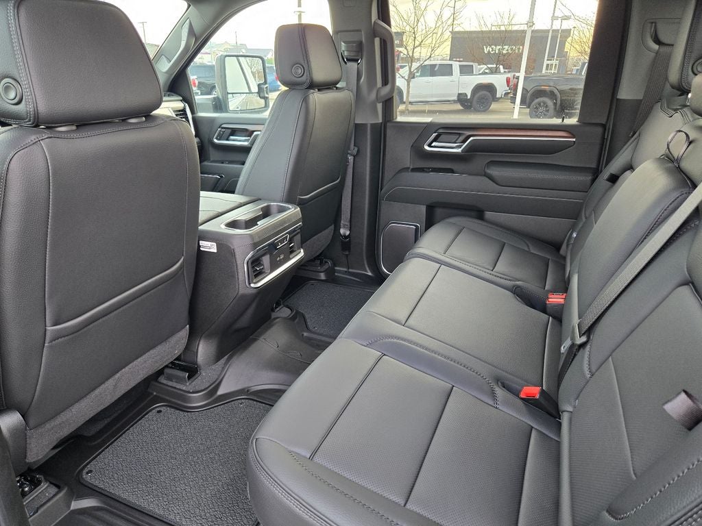 2025 GMC Sierra 2500 HD Denali