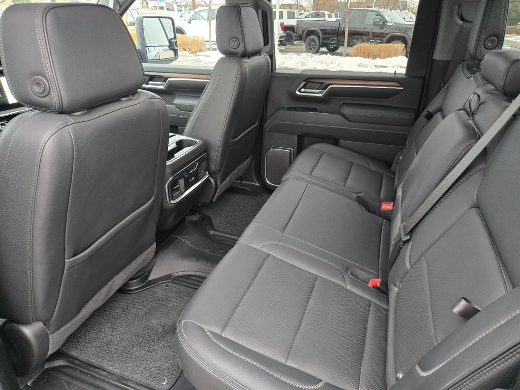 2025 GMC Sierra 2500 HD Denali