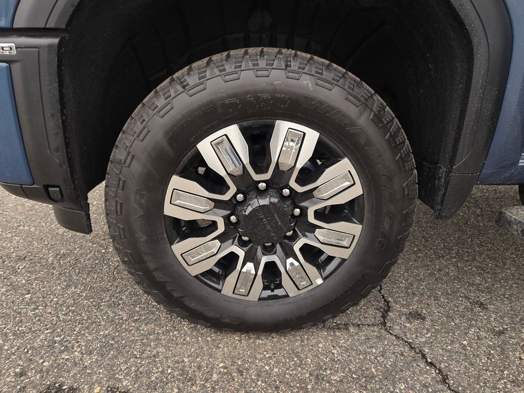 2025 GMC Sierra 2500 HD Denali