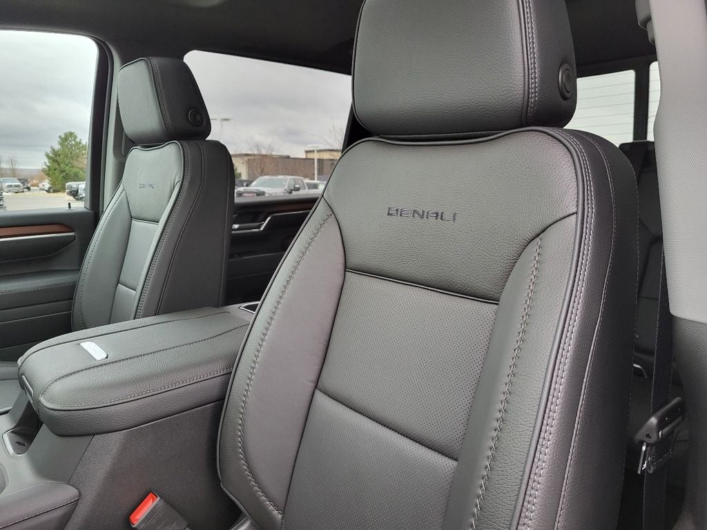 2025 GMC Sierra 2500 HD Denali