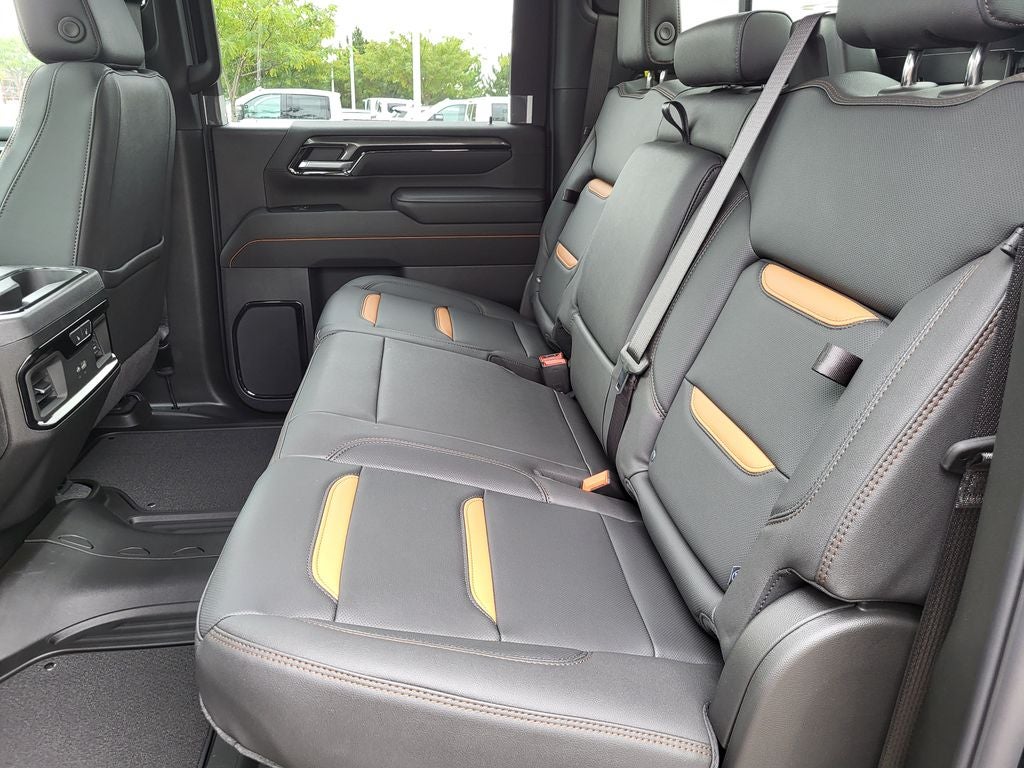 2025 GMC Sierra 3500 HD AT4