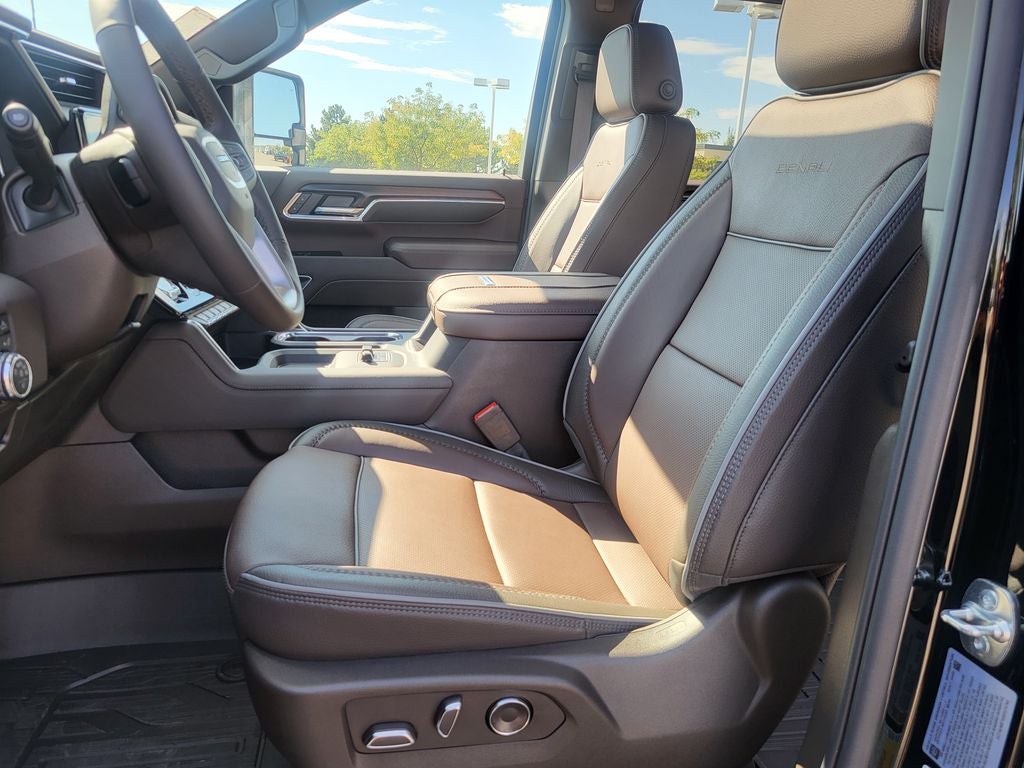 2025 GMC Sierra 3500 HD Denali