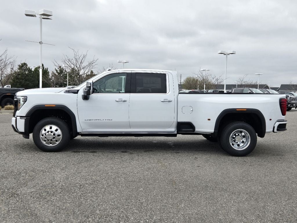 2026 GMC Sierra 3500 HD Denali Ultimate DRW