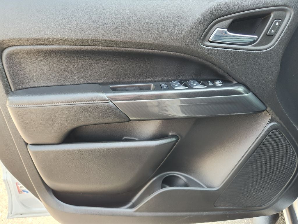 2022 GMC Canyon 4WD AT4 w/Leather