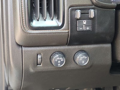 2022 GMC Canyon 4WD AT4 w/Leather