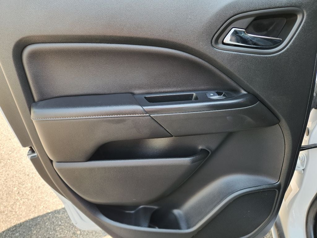 2022 GMC Canyon 4WD AT4 w/Leather