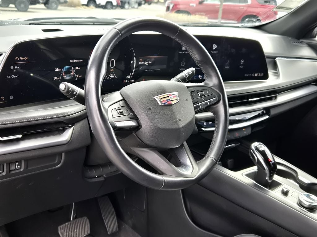 2024 Cadillac XT4 Premium Luxury