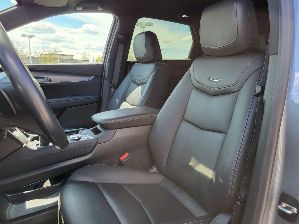 2023 Cadillac XT5 Luxury