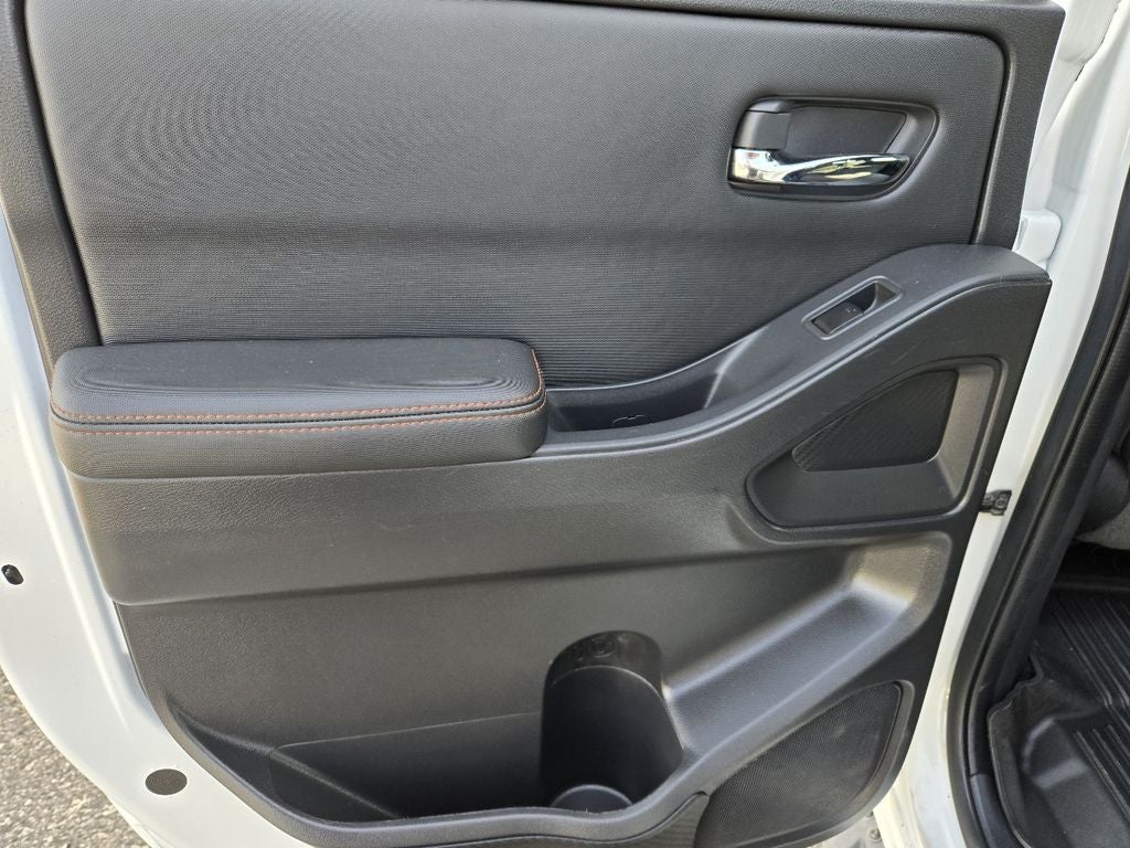 2023 Nissan Frontier Crew Cab PRO-4X 4x4