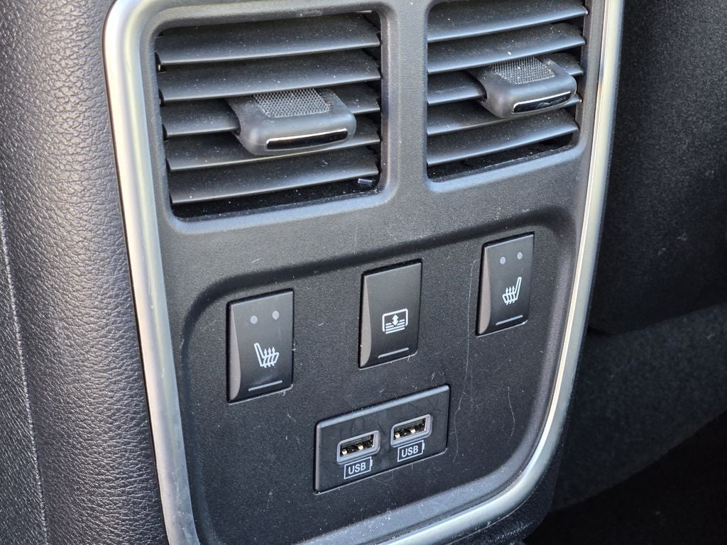 2021 Chrysler 300 Touring L AWD