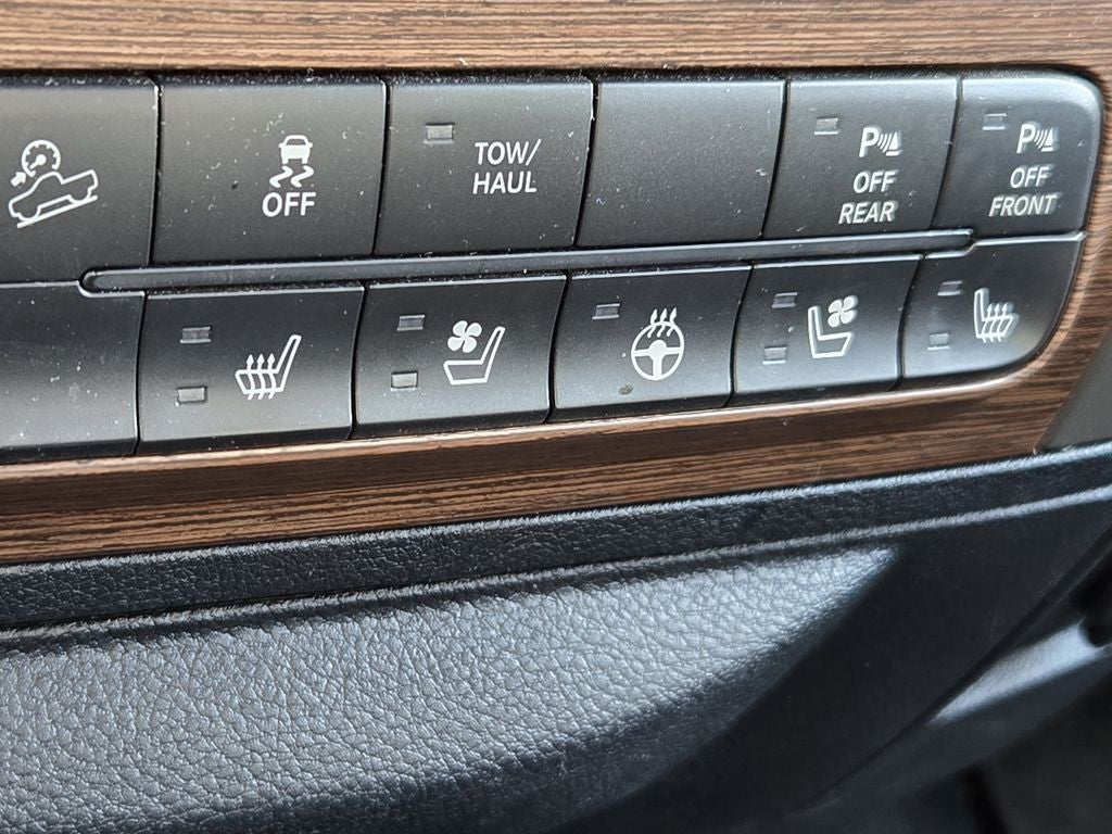 2017 RAM 2500 Laramie Mega Cab 4x4 6'4" Box