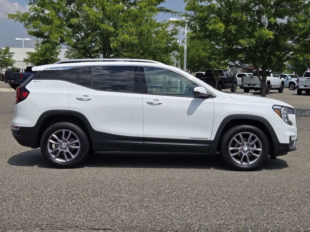 2023 GMC Terrain SLT