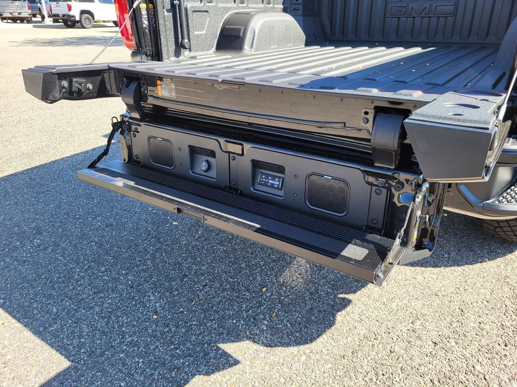 2025 GMC Sierra 1500 AT4X