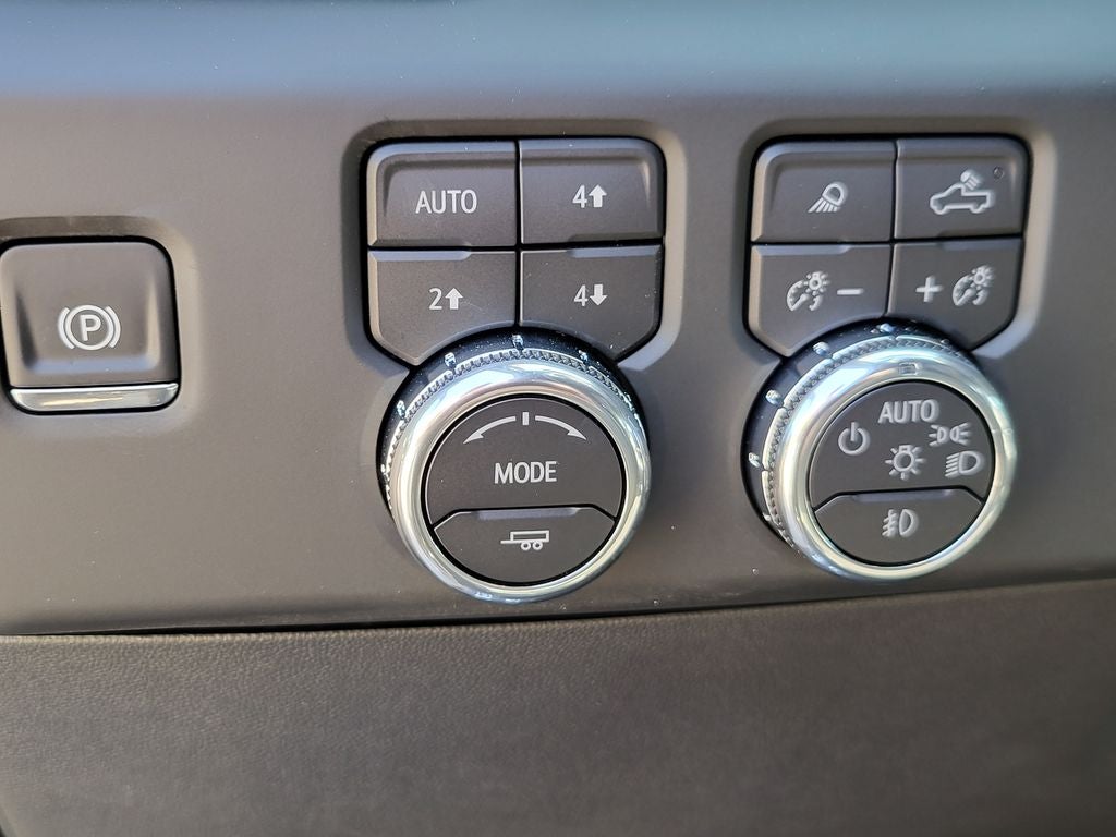 2025 GMC Sierra 1500 AT4X