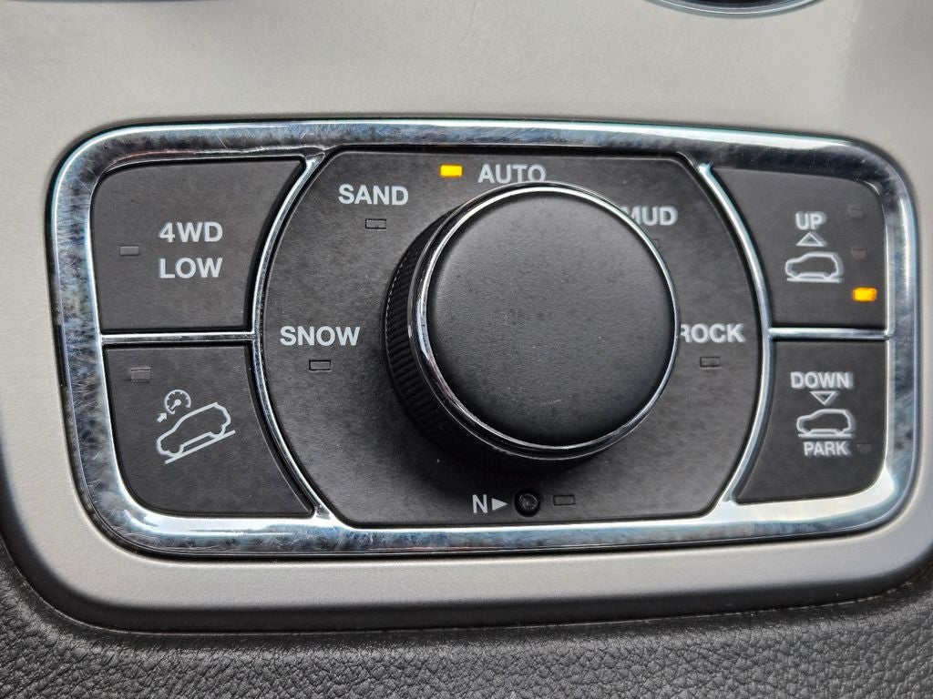 2020 Jeep Grand Cherokee Overland