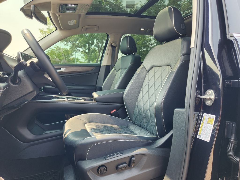 2024 Volkswagen Atlas 2.0T SEL Premium R-Line