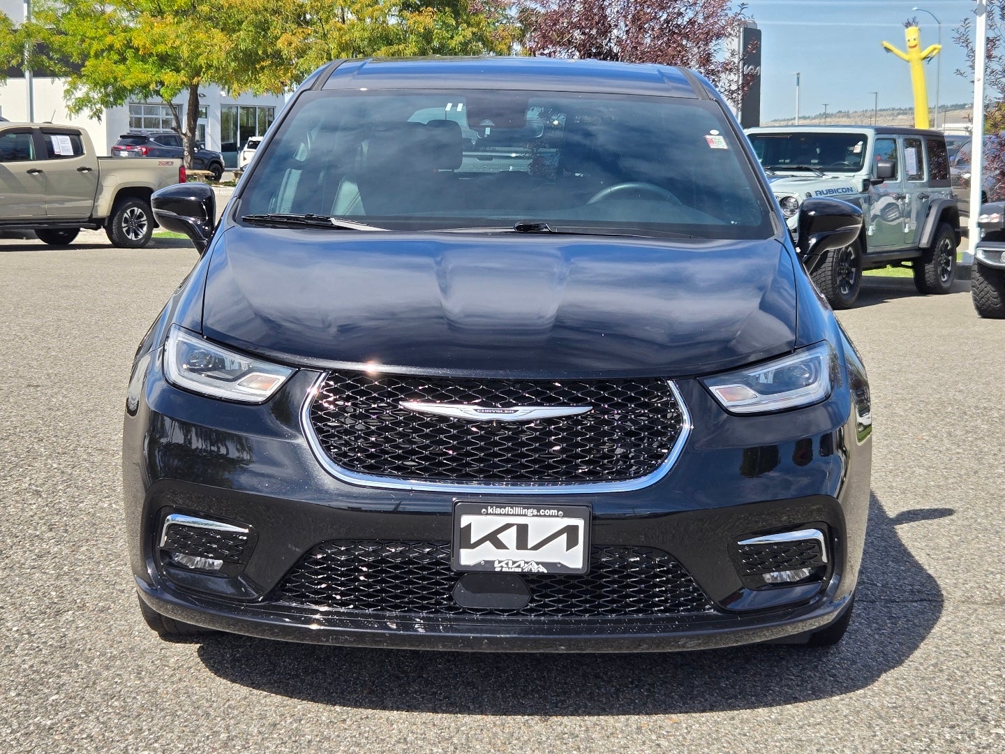 2025 Chrysler Pacifica Select