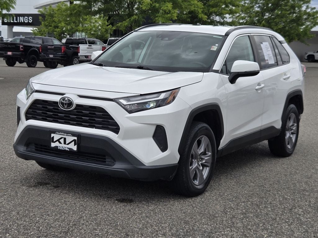 2022 Toyota RAV4 XLE