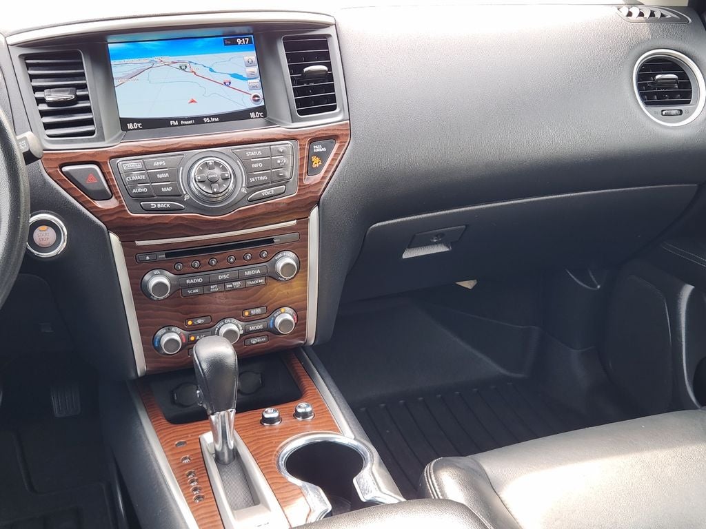 2017 Nissan Pathfinder Platinum