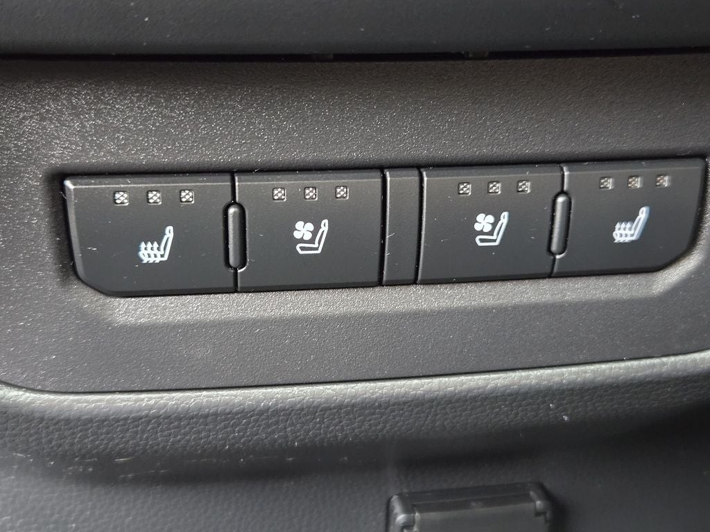 2024 Toyota Tundra Hybrid Platinum Hybrid