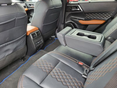 2025 Mitsubishi Outlander PHEV SEL