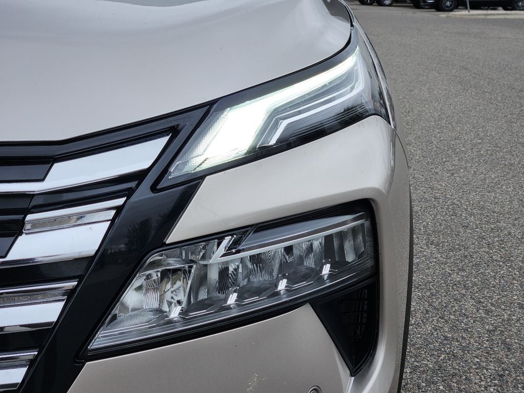 2025 Nissan Rogue Platinum