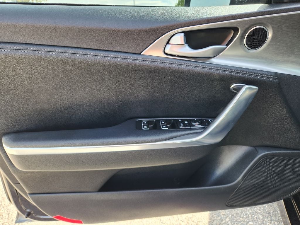 2022 Kia Stinger GT1
